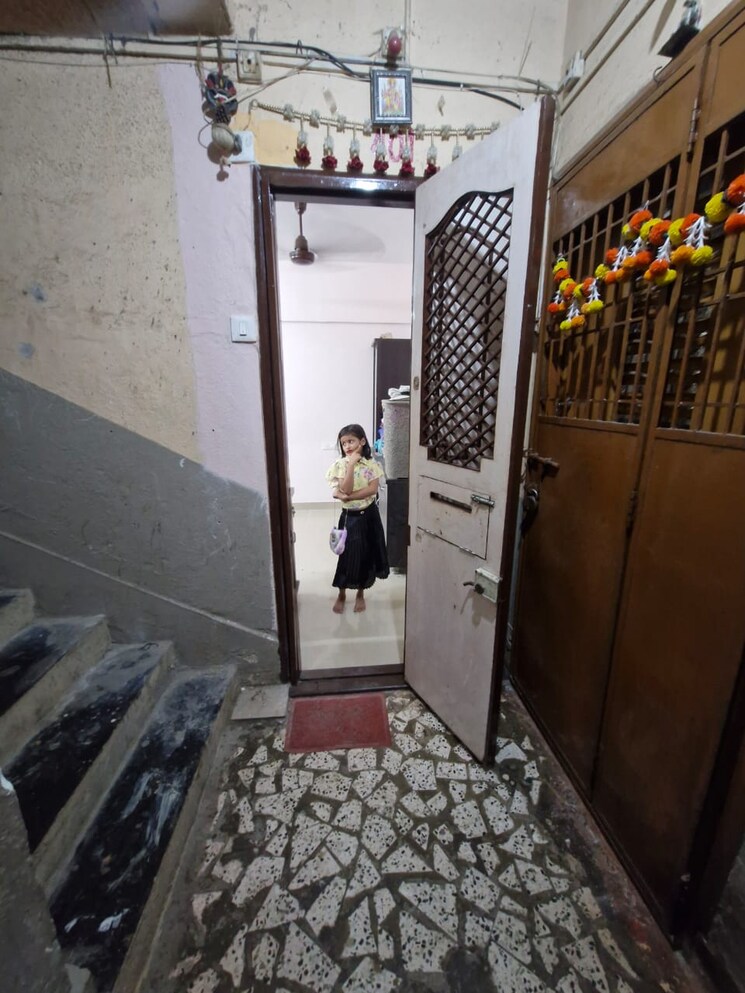 Balcony, mauli-darshan-chs 1 RK 300 Sq.Ft. Apartment In Dahisar West Mumbai 9079387