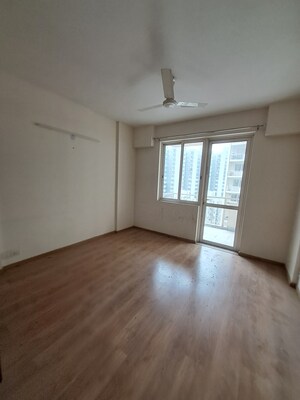 Room in 3 BHK Apartment at M3M Woodshire, Sector 107 – for Sale