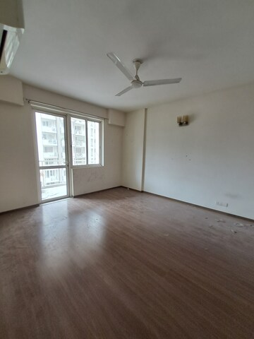 Furnished Amenities in 3 BHK Apartment at M3M Woodshire, Sector 107 – for Sale