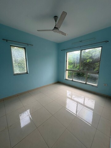 Room in 2 BHK Apartment at Gulmohar Harmony, Wanowrie – for Rent