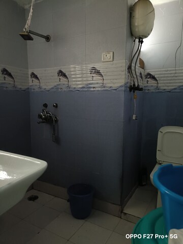Bathroom in 3 BHK Apartment at Sector 11 Dwarka – for Rent