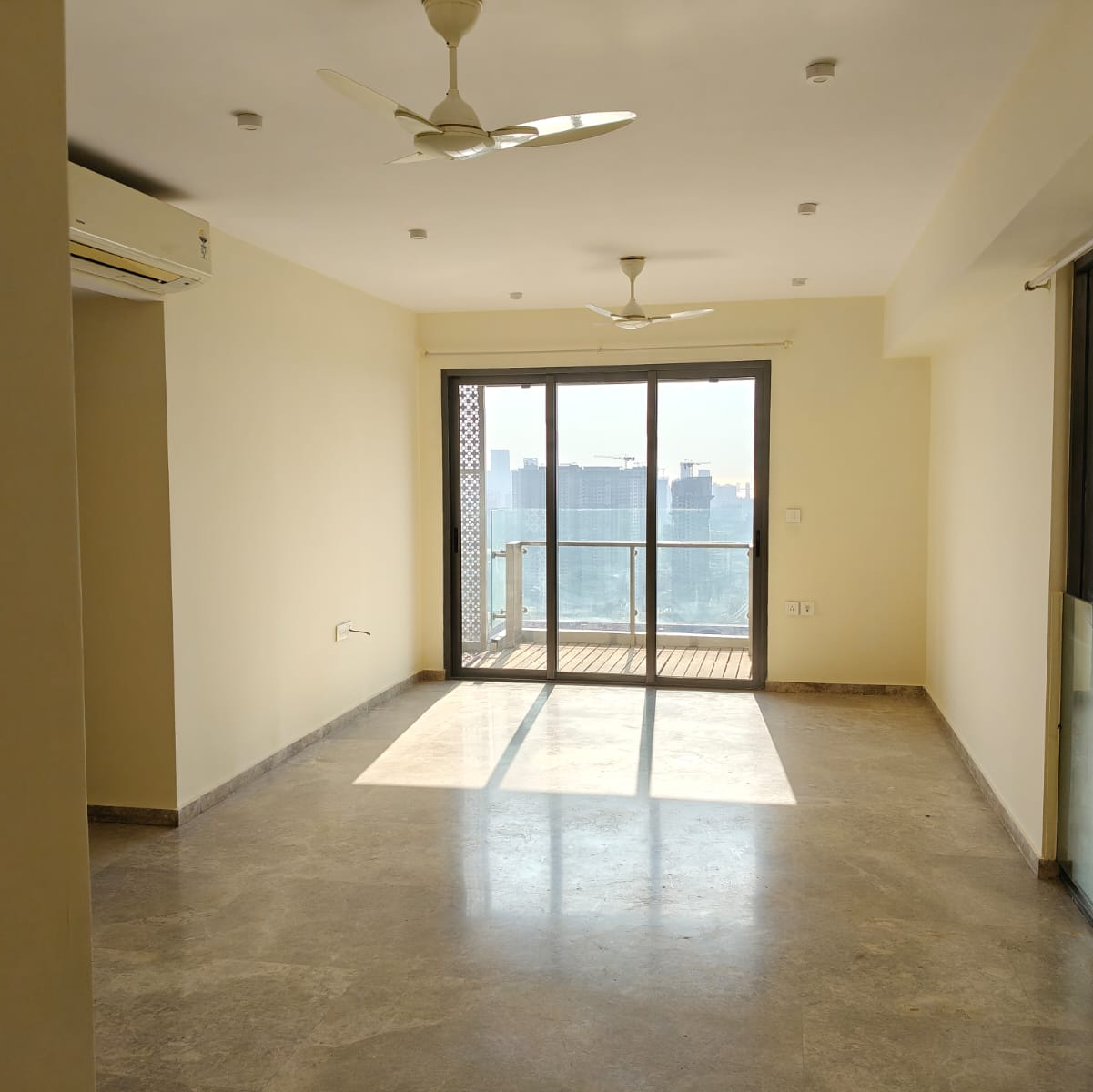 3 BHK + Extra Room 1060 Sq.Ft. Apartment in Lodha Gardenia