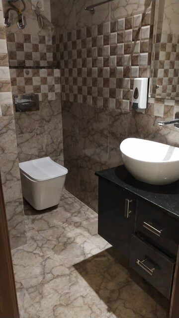 Bathroom in 3 BHK Builder Floor at New Rajinder Nagar – for Sale