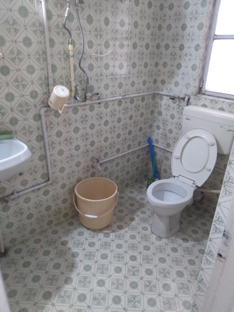 Bathroom, sun-n-dew-apartment 2 Bedroom 680 Sq.Ft. Apartment In Santacruz East Mumbai 9079460