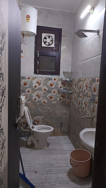 Bathroom in 2 BHK Builder Floor at Sector 19 Dwarka – for Rent
