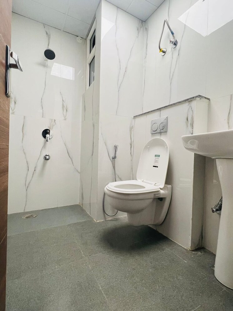 Bathroom, motia-harmony-greens 3 Bedroom 1800 Sq.Ft. Apartment In Kishanpura Zirakpur 9077628