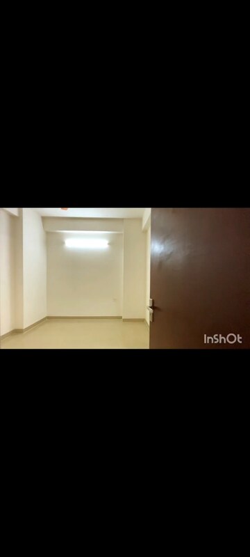 Room in 3 BHK Apartment at Newtech La Palacia, Tech Zone 4 Greater Noida – for Sale