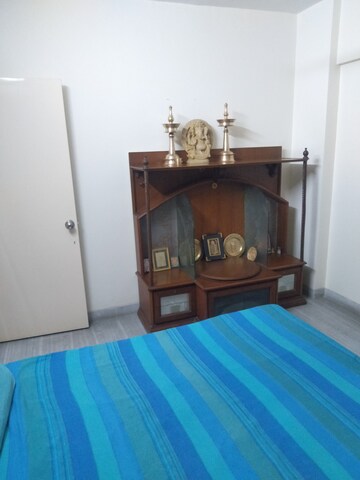 Bedroom in 2 BHK Apartment at Golden Square, Santacruz East – for Rent