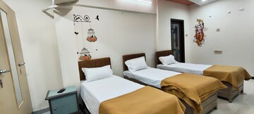  Pg For Rent in Vakola