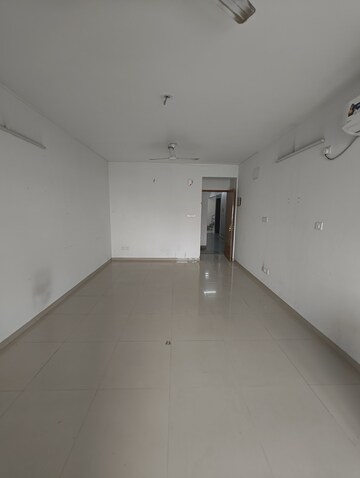 Room in 2 BHK Apartment at Adani Aangan, Sector 89a – for Rent