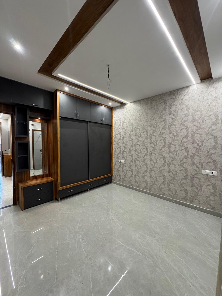 Room, sector 125 4 Bedroom 150 Sq.Yd. Independent House In Sector 125 Mohali 9079519