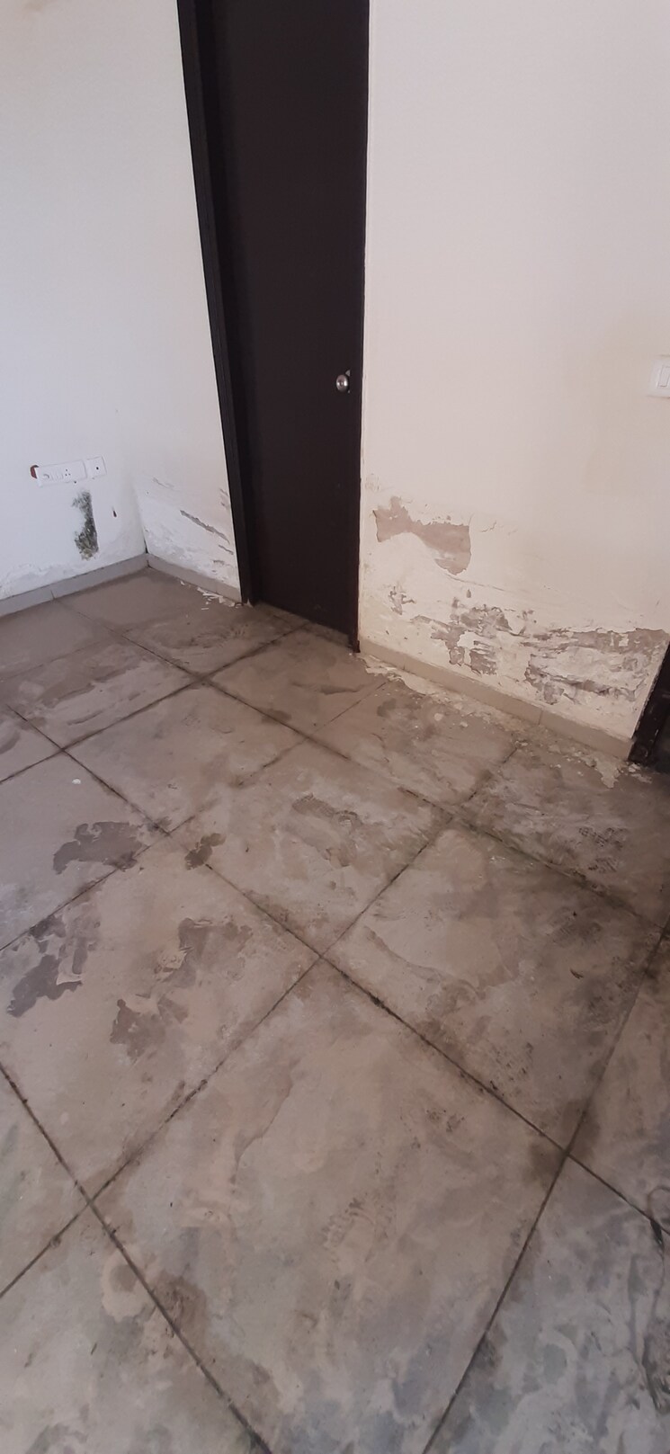 Balcony, land-craft-golf-links-apartment-phase-2 3 Bedroom 1450 Sq.Ft. Apartment In Pandav Nagar Ghaziabad 9079494