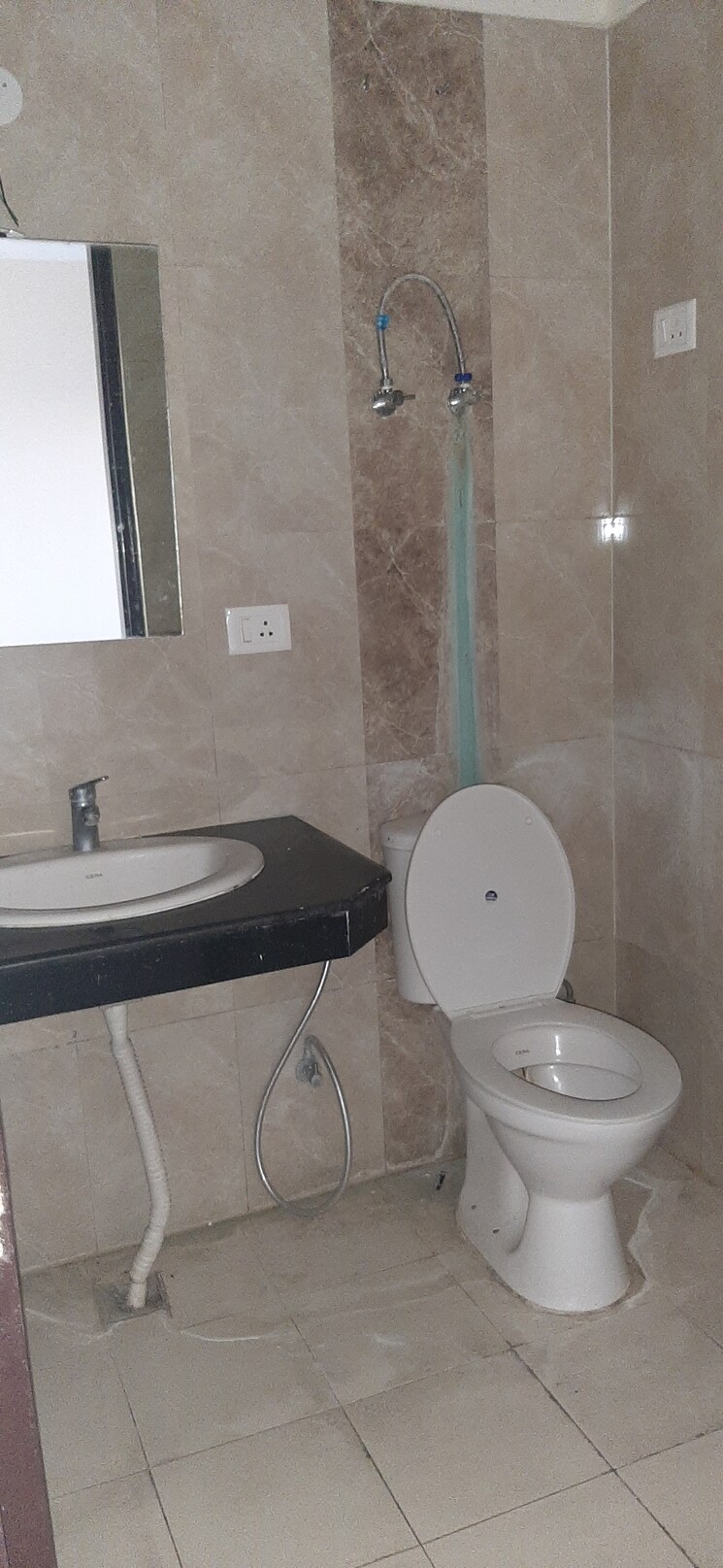 Bathroom, landcraft-golflinks-plaza 3 Bedroom 1600 Sq.Ft. Apartment In Pandav Nagar Ghaziabad 9079530