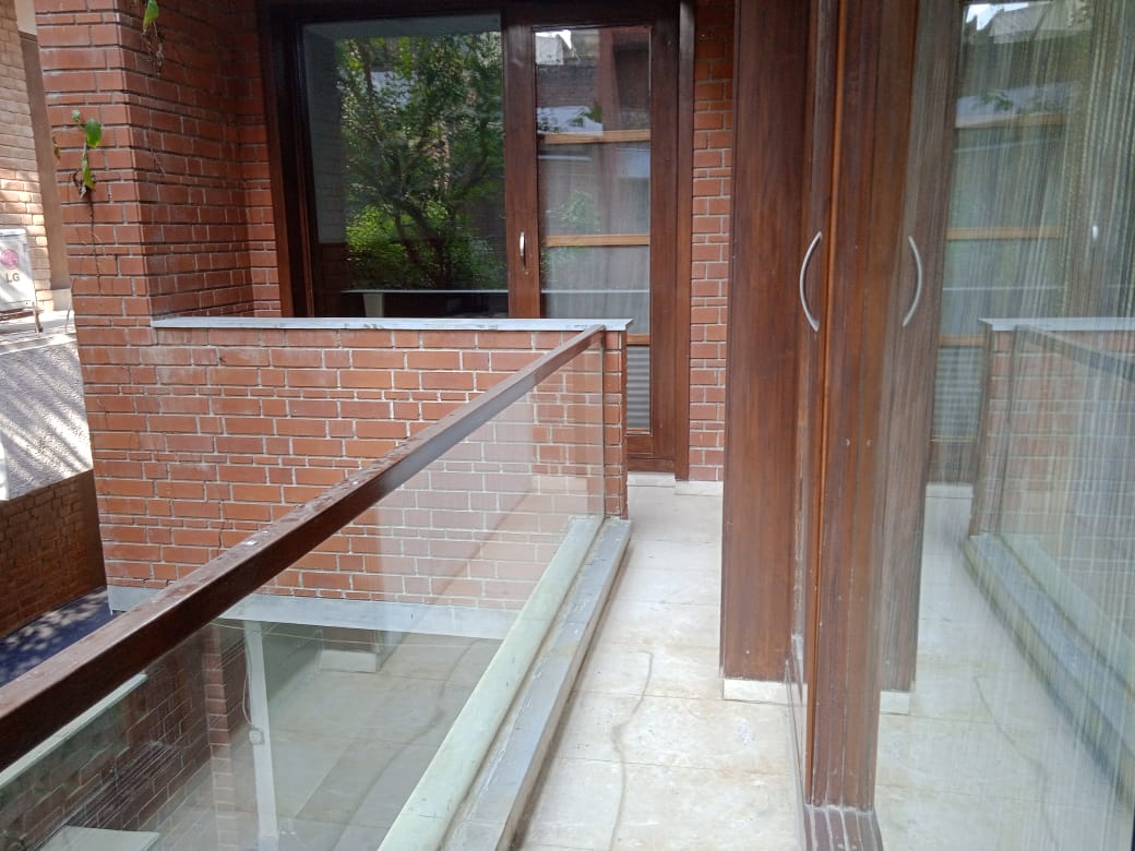 3 BHK + Extra Room Builder Floor For Rent in Kailash Colony 