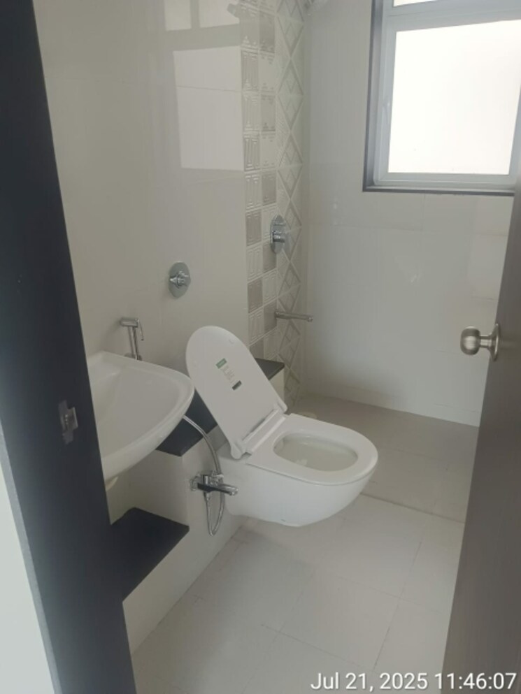 Bathroom, jhamtani-ace-abode 2 Bedroom 700 Sq.Ft. Apartment In Kiwale Pune 9079624