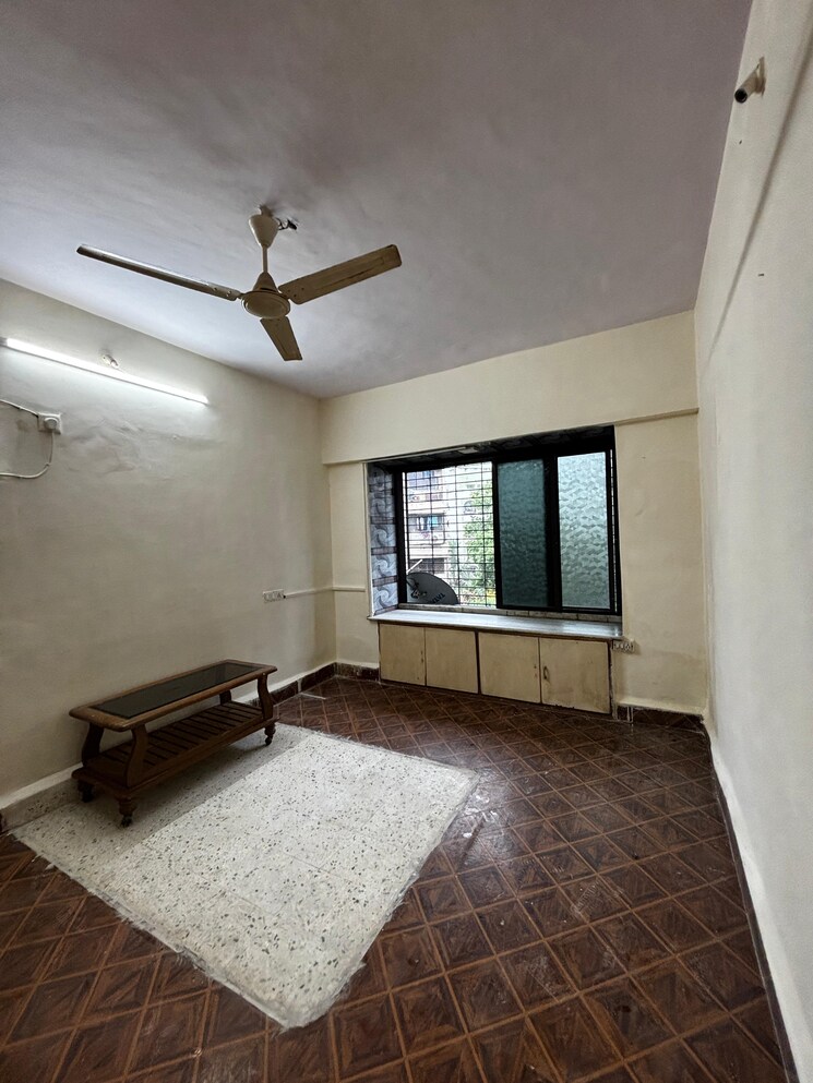 Room, saraswati-chs-dahisar 1 Bedroom 400 Sq.Ft. Apartment In Dahisar East Mumbai 9079620