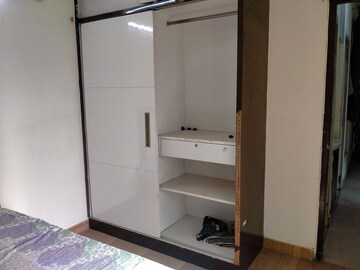 Room in 2 BHK Apartment at Tulip Lemon, Sector 69 – for Rent