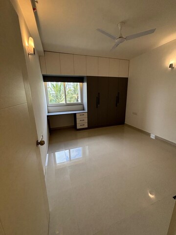 Room in 2 BHK Apartment at Rohan Upavan, Hennur – for Rent
