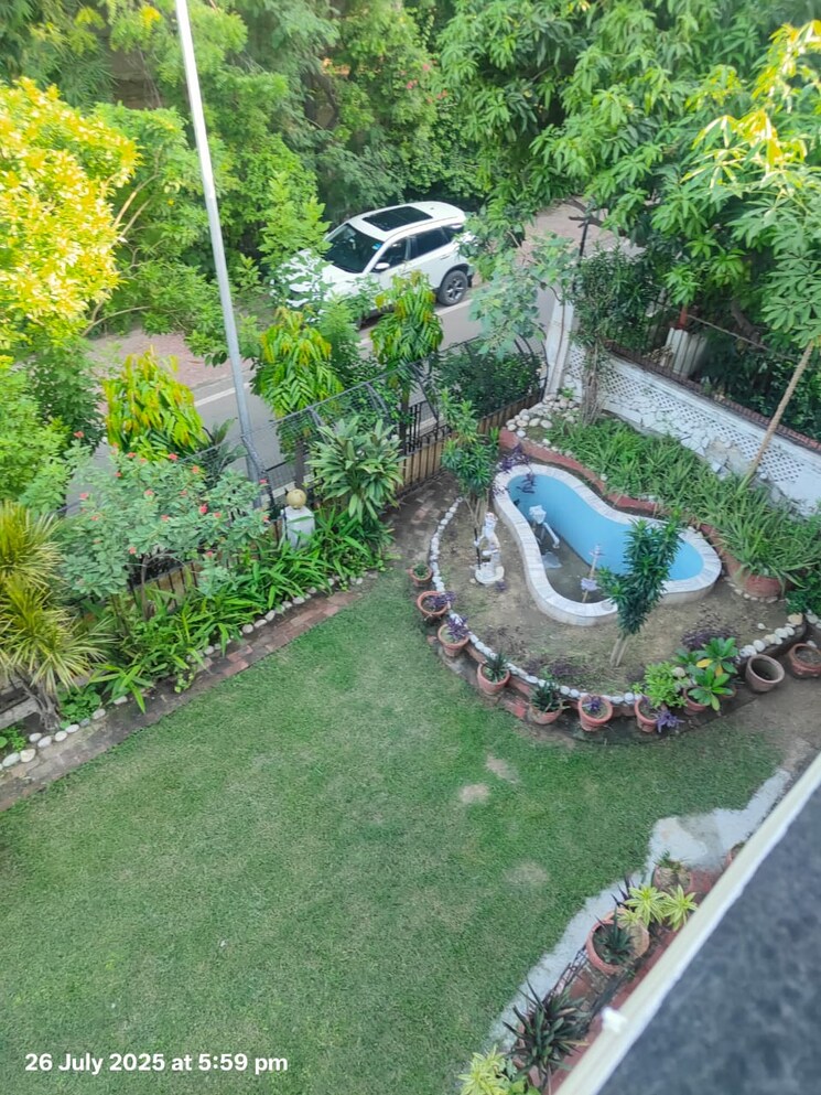 Garden, panchsheel-greens 2 Bedroom 900 Sq.Ft. Apartment In Sector 16 Greater Noida Greater Noida 9079671