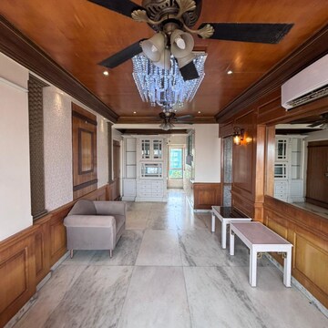 Living Room in 2 BHK Apartment at Versova – for Rent