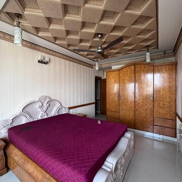 Master Bedroom in 2 BHK Apartment at Versova – for Rent