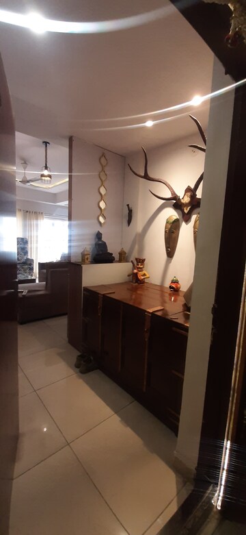 Team Area in 3 BHK Apartment at Land Craft Golf Links Apartment Phase 2, Pandav Nagar – for Sale
