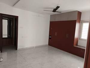 Room in 3 BHK Apartment at Jubilee Hills – for Sale