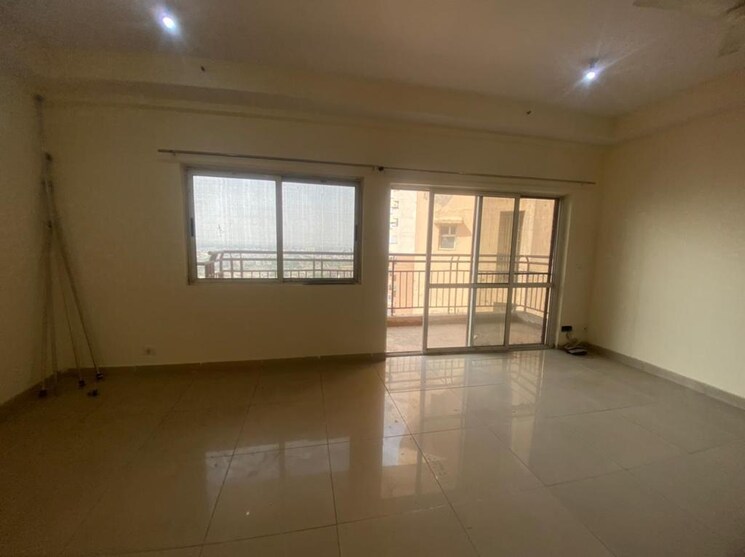 Room, landcraft-golf-links 3 Bedroom 1630 Sq.Ft. Apartment In Pandav Nagar Ghaziabad 9079747