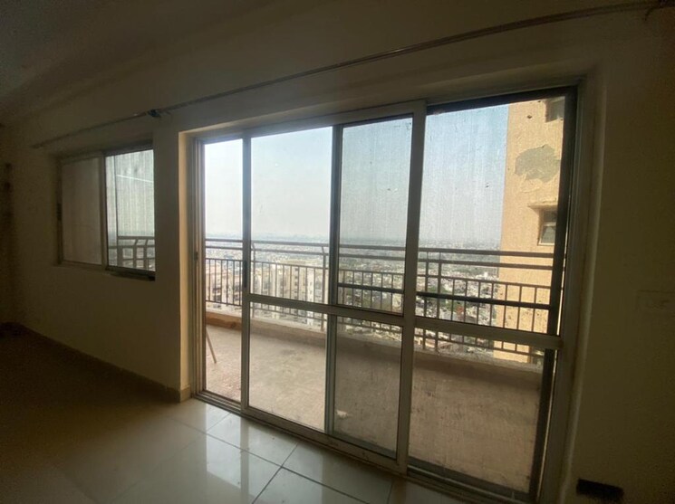 Room, landcraft-golf-links 3 Bedroom 1630 Sq.Ft. Apartment In Pandav Nagar Ghaziabad 9079747