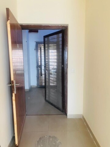 Building Lobby in 3 BHK Apartment at Landcraft Golf Links, Pandav Nagar – for Sale