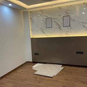  4 BHK Builder Floor at Sushant Lok Iii – for Sale