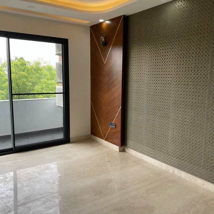 Room, sushant lok iii 4 Bedroom 300 Sq.Yd. Builder Floor In Sushant Lok Iii Gurgaon 9079827