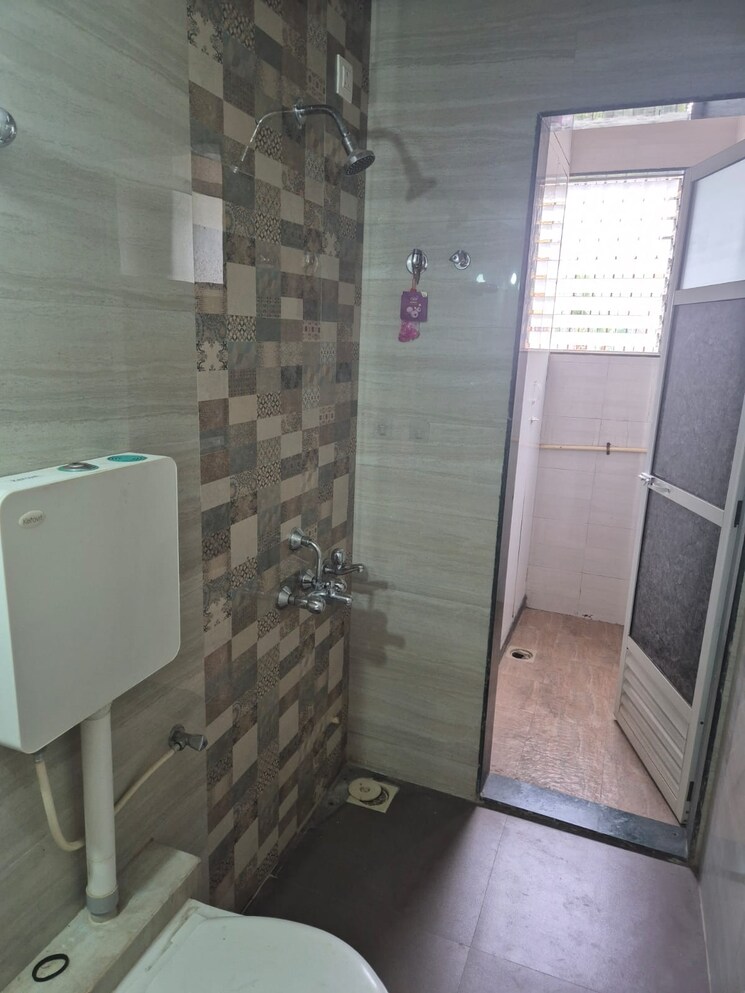 Attached Bathroom, samrin-heritage 2 Bedroom 736 Sq.Ft. Apartment In Panch Pakhadi Thane 9079804