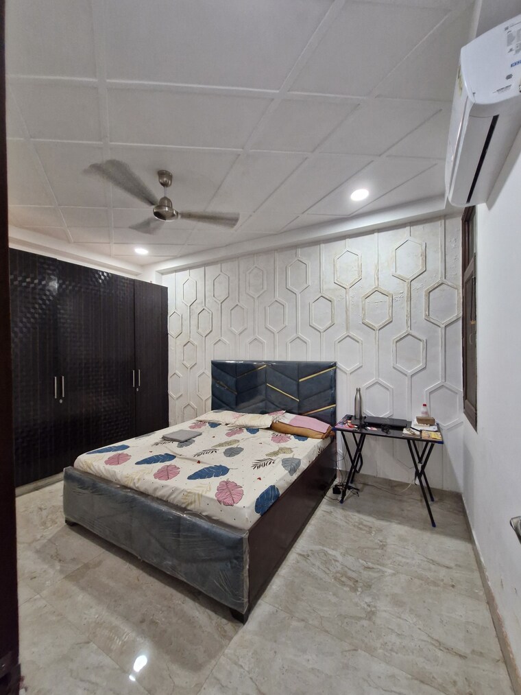 Bedroom, sector 41 4 Bedroom 180 Sq.Yd. Villa In Sector 41 Noida 9079829