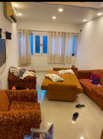 Living Room in 3.5 BHK Builder Floor at Alaknanda – for Rent