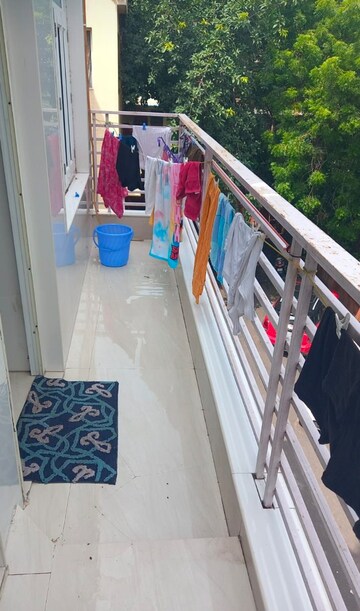 Balcony in 3.5 BHK Builder Floor at Alaknanda – for Rent