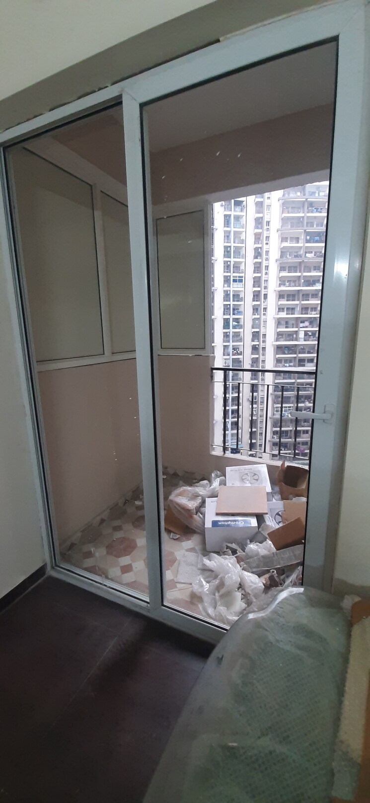 Other, land-craft-golf-links-apartment-phase-2 3 Bedroom 1600 Sq.Ft. Apartment In Pandav Nagar Ghaziabad 9079802