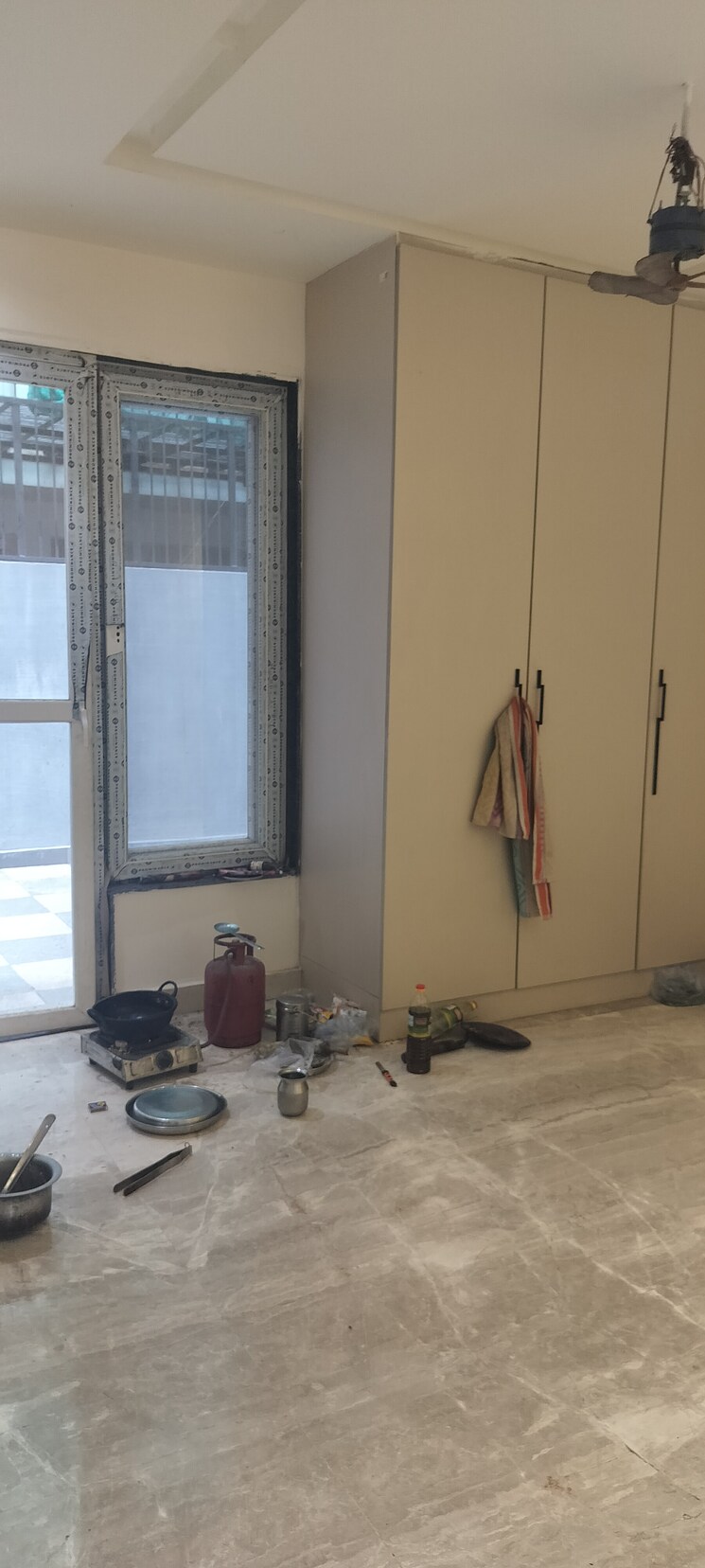 Room, sector 49 5 Bedroom 250 Sq.Mt. Independent House In Sector 49 Noida 9079901