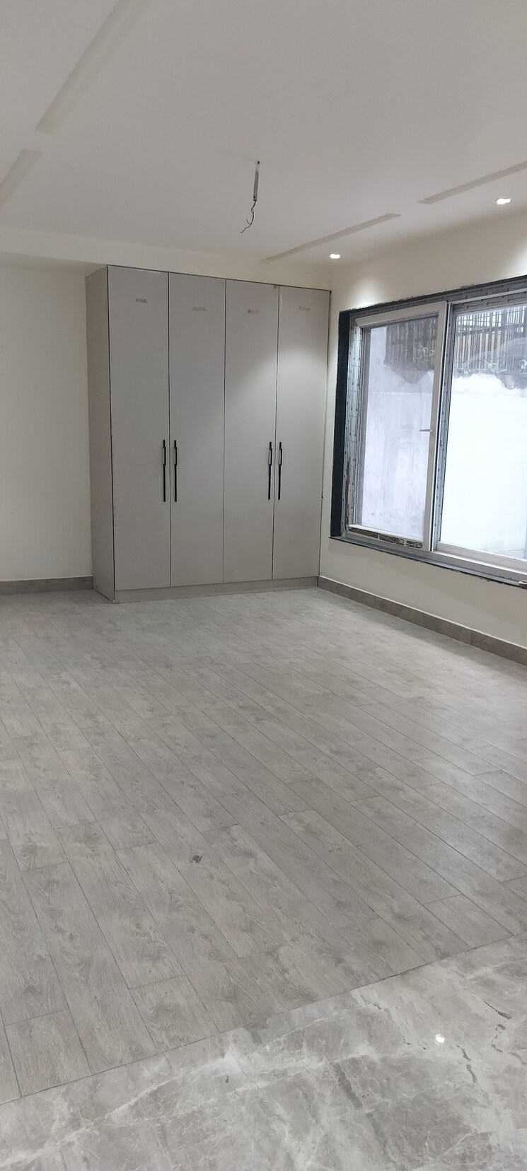 Room, sector 49 5 Bedroom 250 Sq.Mt. Independent House In Sector 49 Noida 9079901