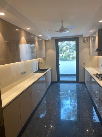 Kitchen in 4 BHK Builder Floor at Dlf Phase I – for Rent