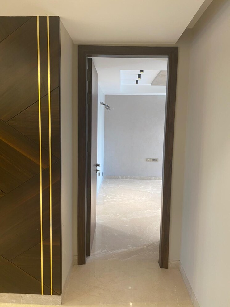 undefined, dlf phase i 4 Bedroom 500 Sq.Yd. Builder Floor In Dlf Phase I Gurgaon 9079892