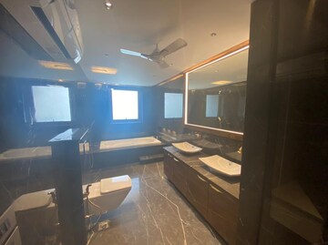 Attached Bathroom in 4 BHK Builder Floor at Dlf Phase I – for Rent