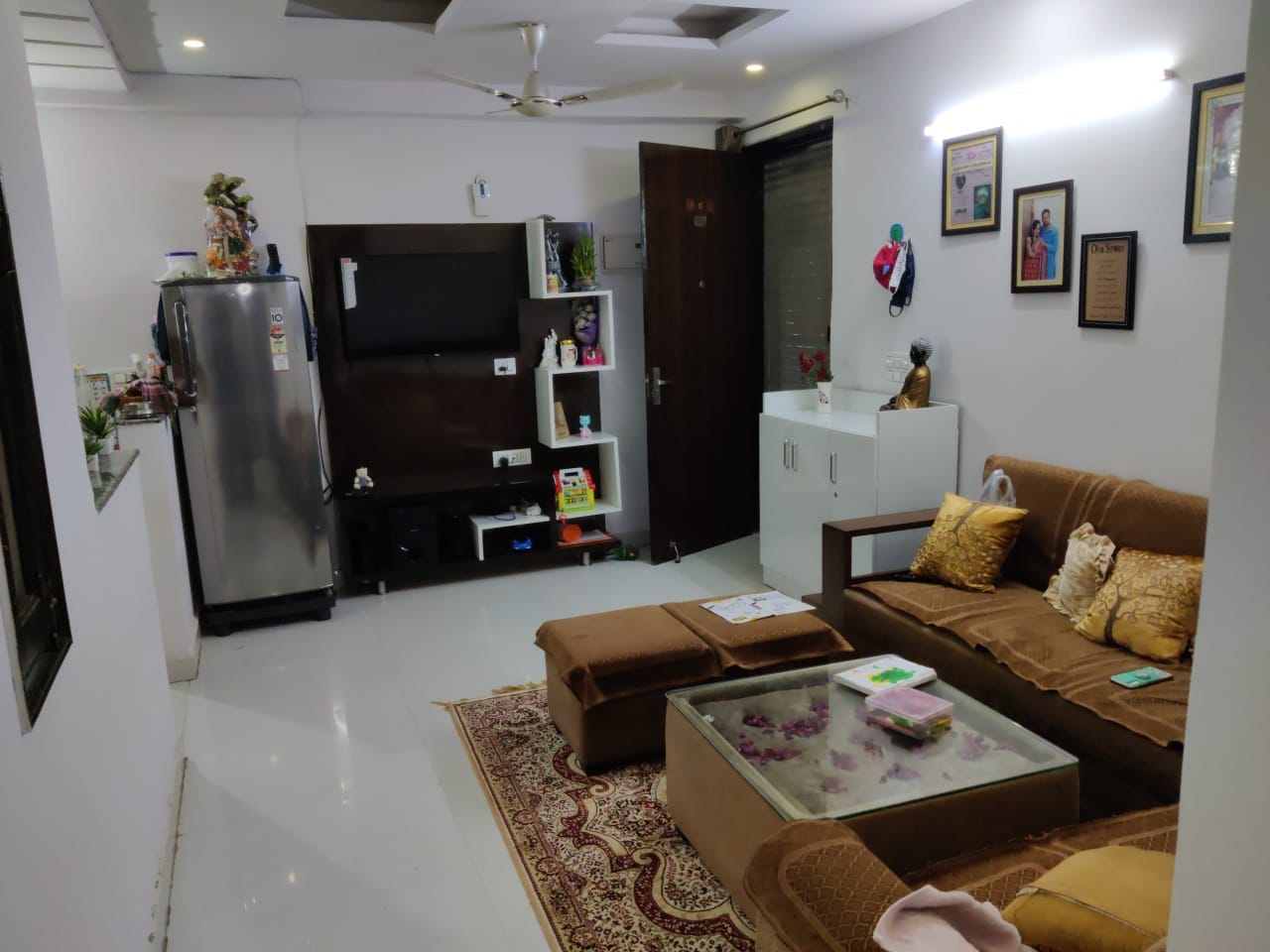 2 BHK Apartment For Rent in Divine Residency
