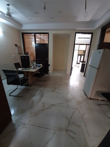Room in 3 BHK Builder Floor at Land Craft Golf Links Villa, Pandav Nagar – for Sale