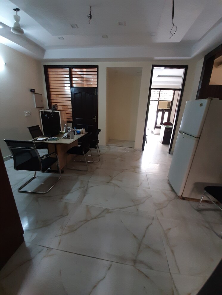 Room, land-craft-golf-links-villa 3 Bedroom 120 Sq.Yd. Builder Floor In Pandav Nagar Ghaziabad 9079918