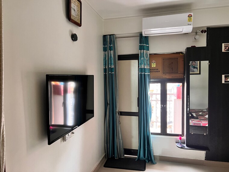 Room, sg-grand 2 Bedroom 930 Sq.Ft. Apartment In Raj Nagar Extension Ghaziabad 9079986