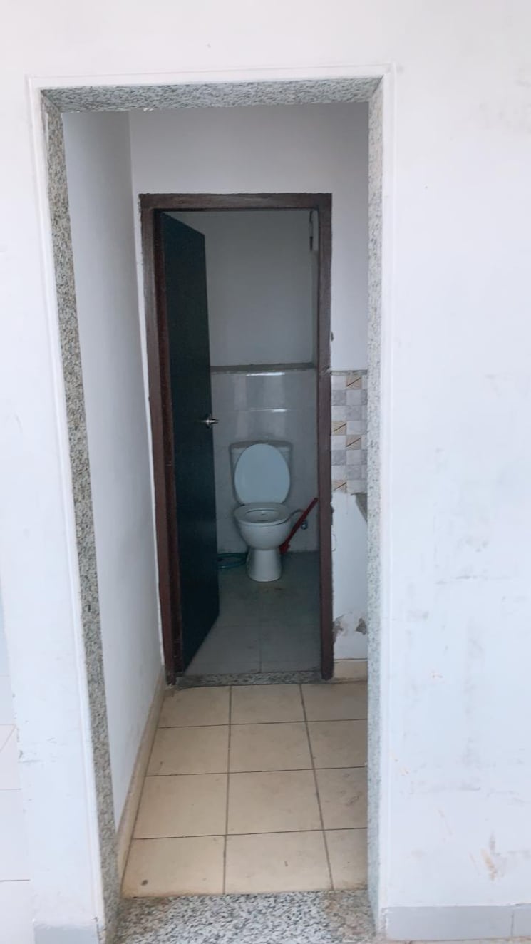 Washroom, ocus-quantum Commercial Office Space 546 Sq.Ft. In Sector 51 Gurgaon 9079984