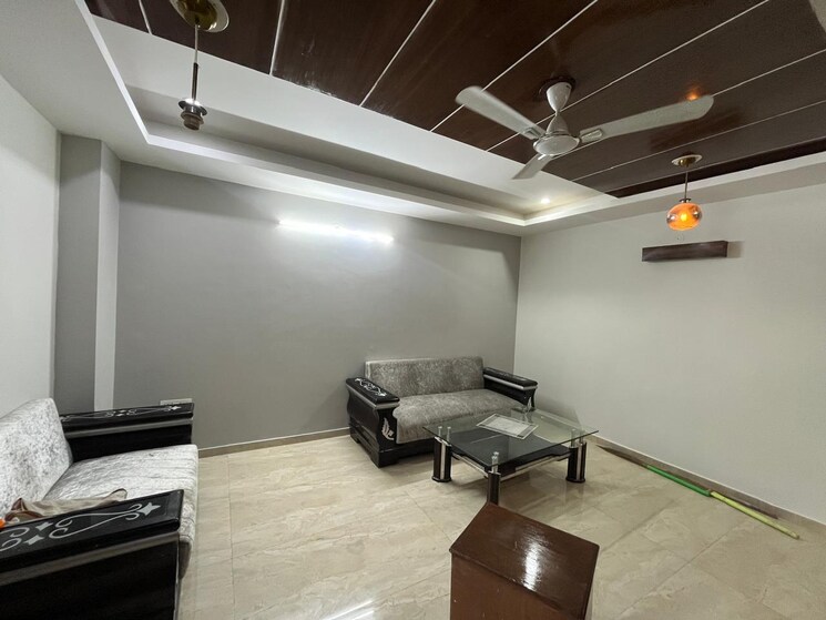 Living Room, sector 52 3 Bedroom 195 Sq.Yd. Builder Floor In Sector 52 Gurgaon 9080000