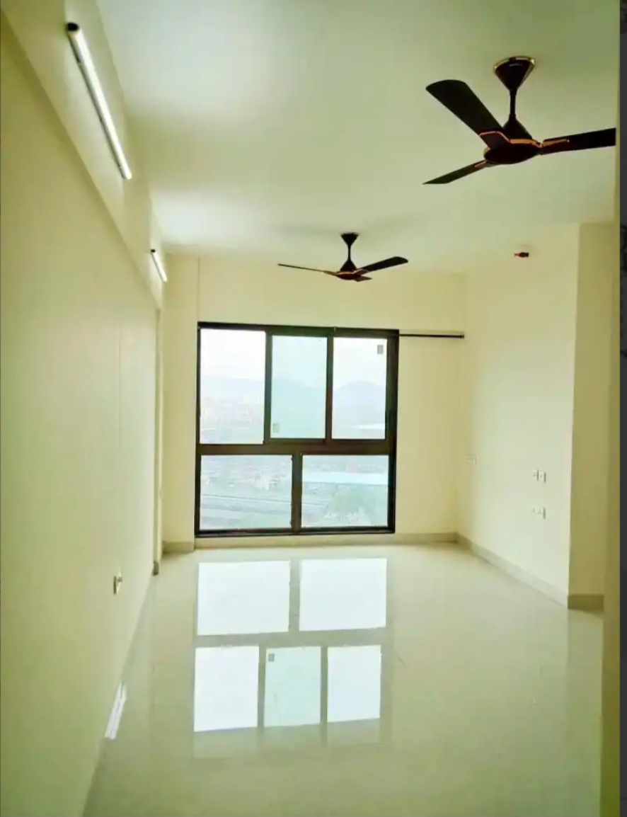 2 BHK + Extra Room Apartment For Rent in The Wadhwa Atmosphere