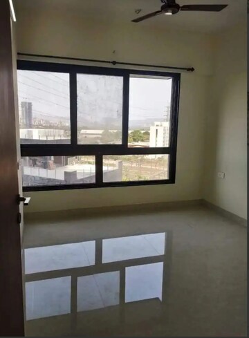 Room in 2 BHK Apartment at The Wadhwa Atmosphere, Mulund West – for Rent